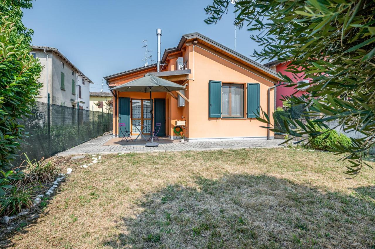 Casenuove Viletta Indipendente A 10 Min Da Parma Case Nuove  Exterior photo