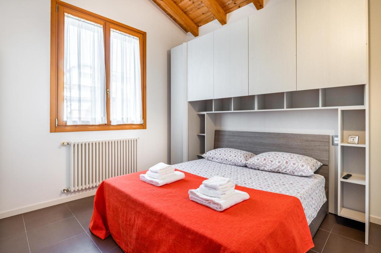 Casenuove Viletta Indipendente A 10 Min Da Parma Case Nuove  Exterior photo